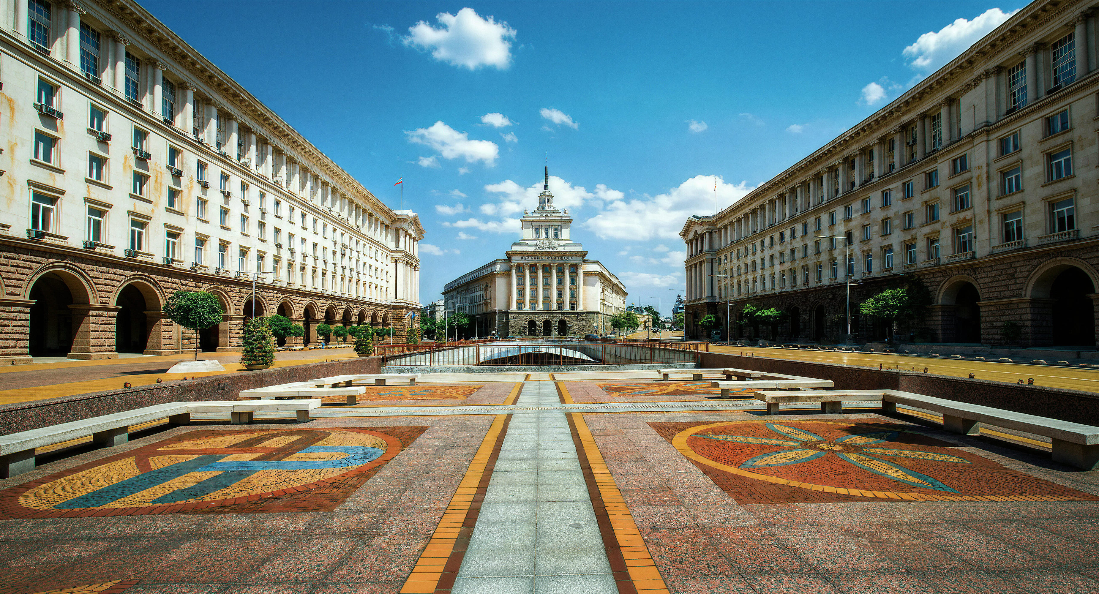 One Park image circle 4